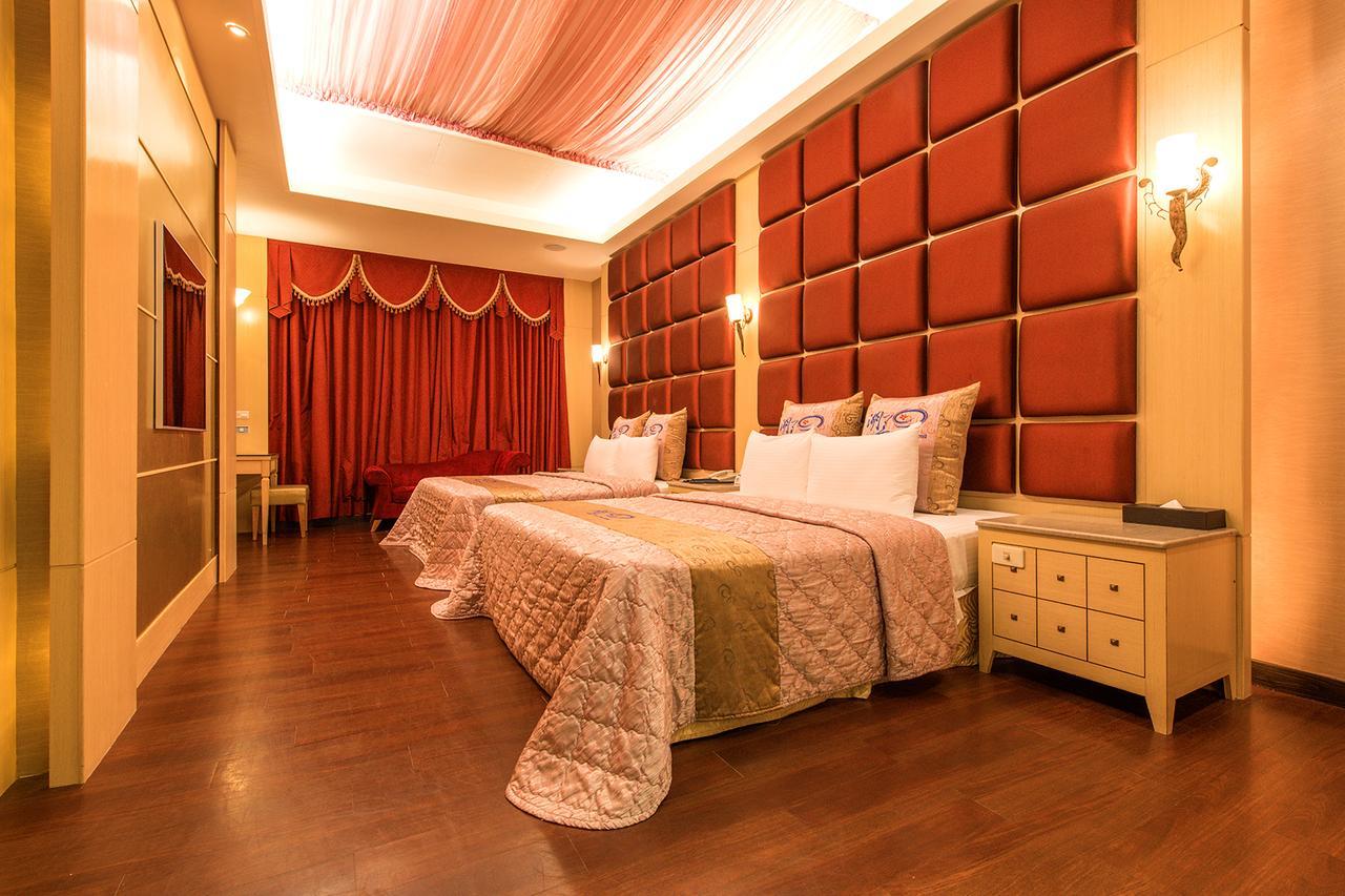 Hwu Meei Motel Tainan Exterior photo