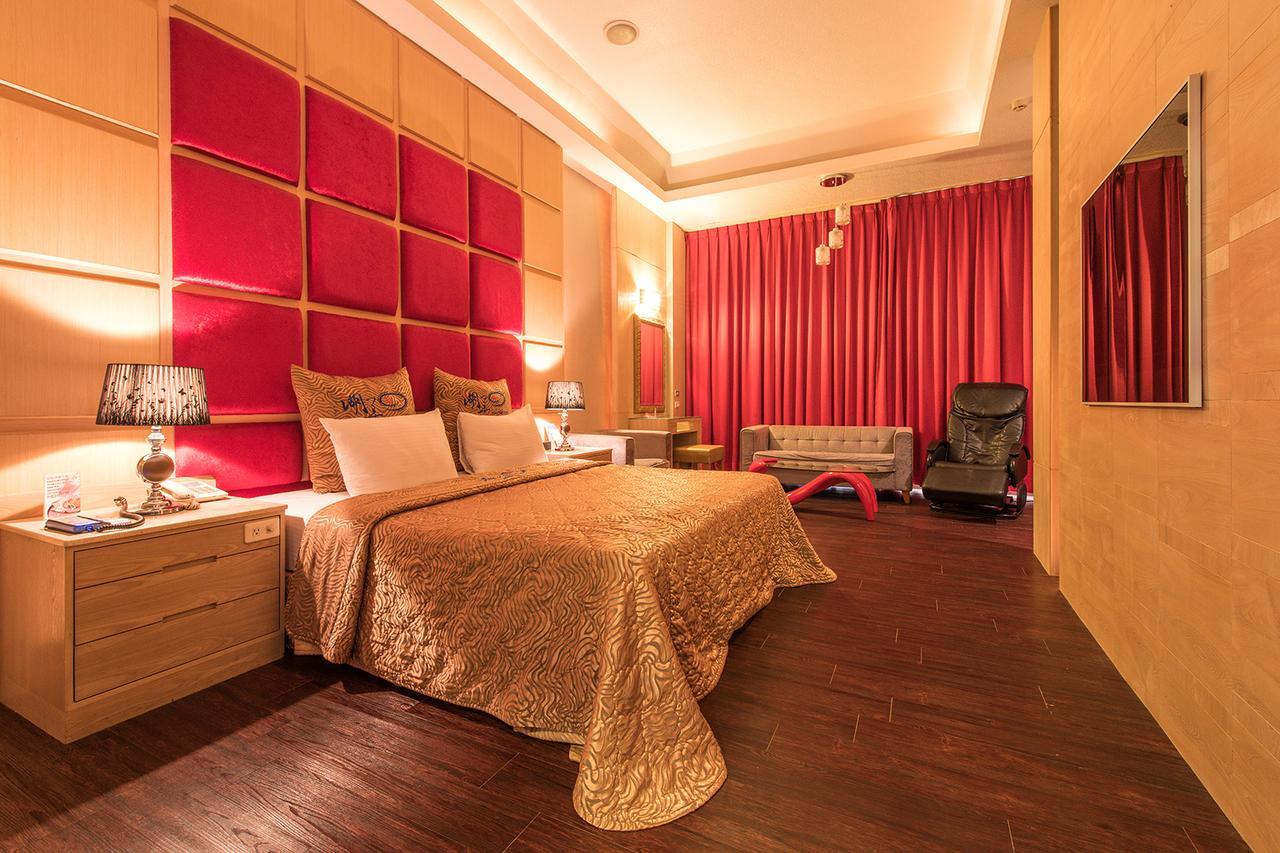 Hwu Meei Motel Tainan Exterior photo